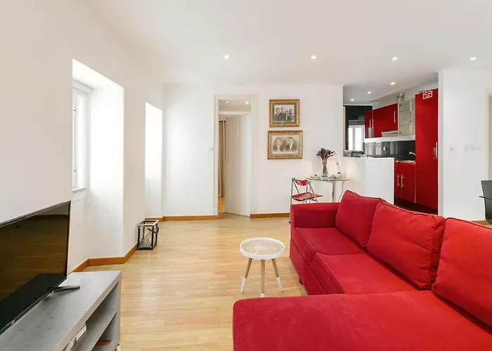 Apartment Metamorphosis