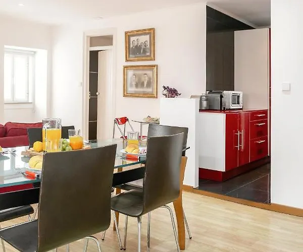 Metamorphosis Apartment *