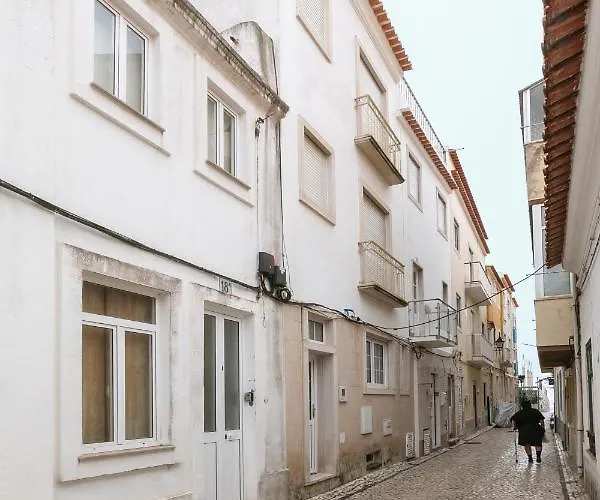 Apartment Metamorphosis Nazare